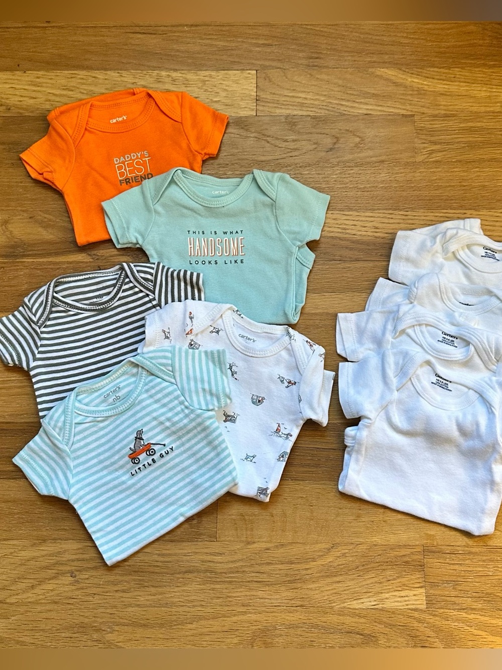 Lot/ Bundle of 9 Carters Newborn (Nb) onesies-New solid and patterned designs